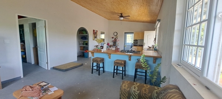 Charming 2-Bedroom Home with Spacious Yard in El Higo - image 29