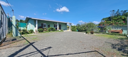 Charming 2-Bedroom Home with Spacious Yard in El Higo - image 1
