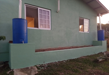 Charming 2-Bedroom Home with Spacious Yard in El Higo - image 35