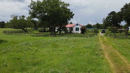 Farmhouse for sale in La Grange Texas on 26.88 Acres - image 12