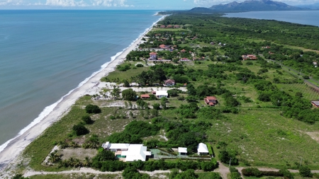 Prime  1,505m²  Investment Land close to beach, Punta Chame - image 1