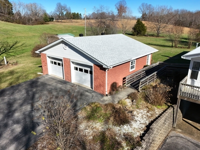 Online Only Auction 4 bedroom home in Tompkinsville - image 3