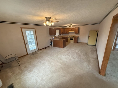 Online Only Auction 4 bedroom home in Tompkinsville - image 27