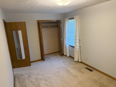 Online Only Auction 4 bedroom home in Tompkinsville - image 35