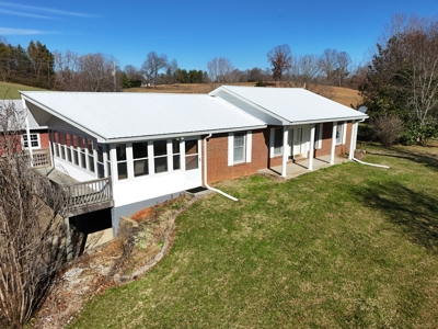 Online Only Auction 4 bedroom home in Tompkinsville - image 1