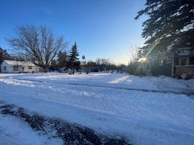 Vacant Corner Lot w/ Utilities For Sale in Sandstone MN - image 2