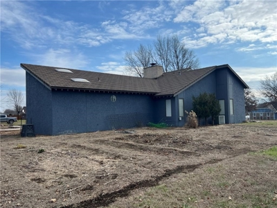 Country Home in Chanute Ks - image 3