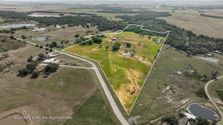Land with Road Frontage for Sale in Aubrey, Texas - image 5