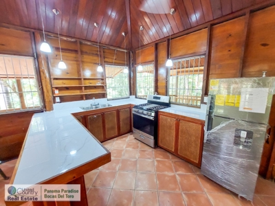 FIRE SALE! Titled Home on Hilltop of Solarte, Bocas del Toro - image 6