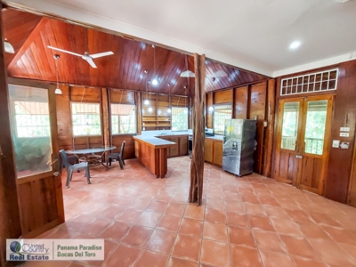 FIRE SALE! Titled Home on Hilltop of Solarte, Bocas del Toro - image 5