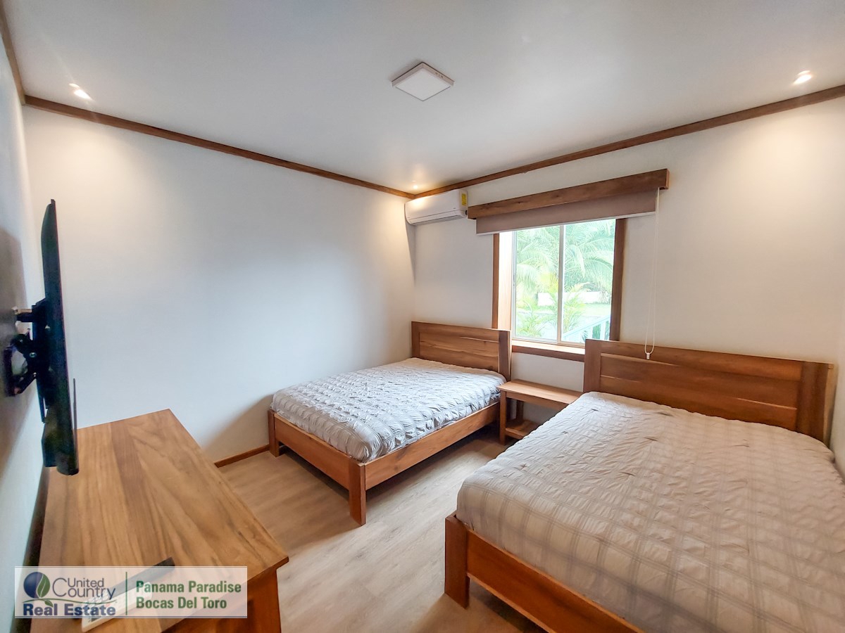 Grand complexe familial / Location de vacances — Paunch Beach, Isla Colón - 15
