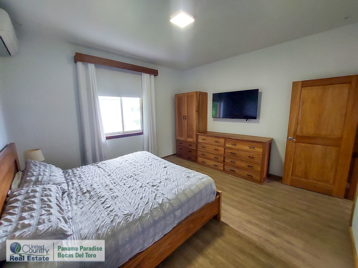Grande Propriété Familiale / Location de Vacances — Paunch Beach, Isla Colón - 31