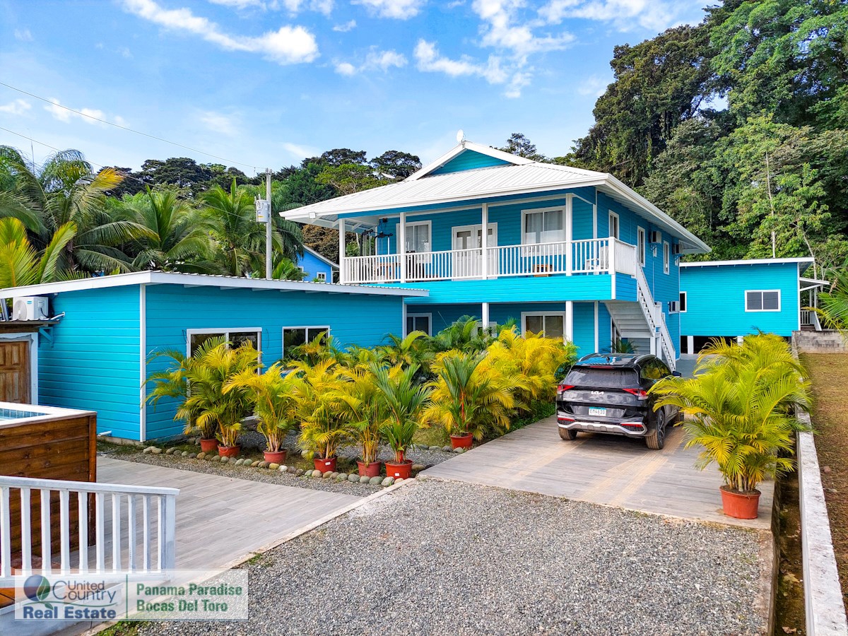 Grande maison familiale / Location de vacances — Paunch Beach, Isla Colón - 8