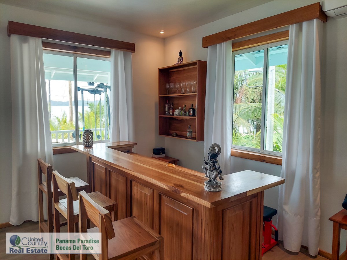 Grand complexe familial / location de vacances — Paunch Beach, Isla Colón - 26
