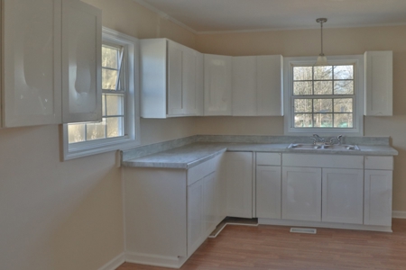 Charming Home for Sale in the Heart of Bruceton, TN - image 7