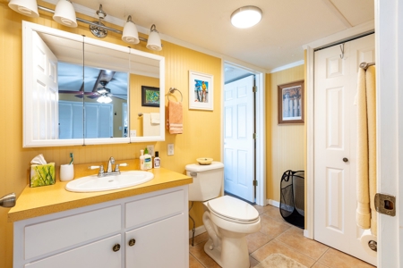 Water Front Coastal Home - image 9