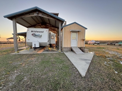 Coastal Paradise with Stunning Sunset Views! - image 29