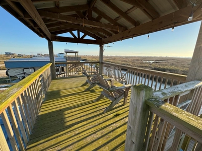 Coastal Paradise with Stunning Sunset Views! - image 7