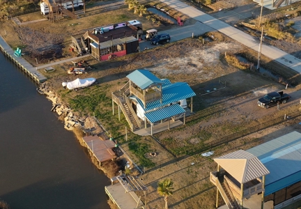 Coastal Paradise with Stunning Sunset Views! - image 19