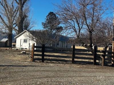 442.9 Ac-3 homes, a meat processing bldg, barns, workshop+++ - image 34