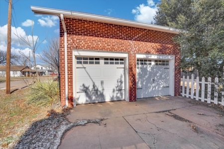 Beautifully restored Colonial Brick Home For Sale Mangum OK - image 26