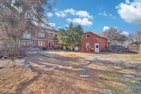 Beautifully restored Colonial Brick Home For Sale Mangum OK - image 27