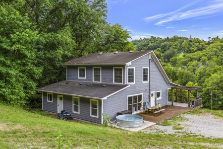 Country Home for Sale in Marshall County, Tennessee - image 30