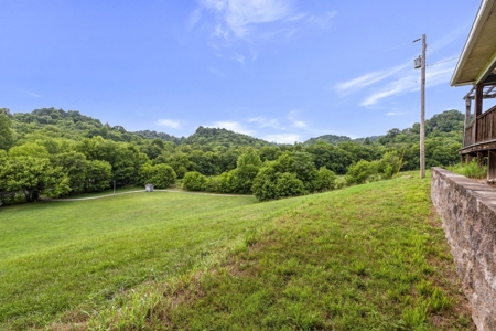 Country Home for Sale in Marshall County, Tennessee - image 33