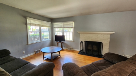 All Brick Home, Fenced Yard, 4 Bedrooms, 2.5 Bathrooms - image 15