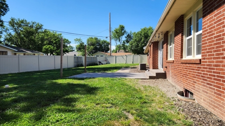 All Brick Home, Fenced Yard, 4 Bedrooms, 2.5 Bathrooms - image 6