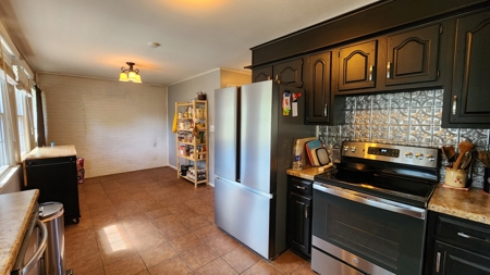 All Brick Home, Fenced Yard, 4 Bedrooms, 2.5 Bathrooms - image 12