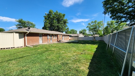 All Brick Home, Fenced Yard, 4 Bedrooms, 2.5 Bathrooms - image 5