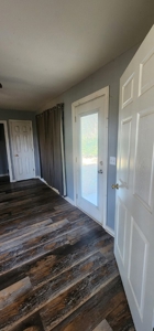 Family Home in Lake Luck Subdivision - image 10