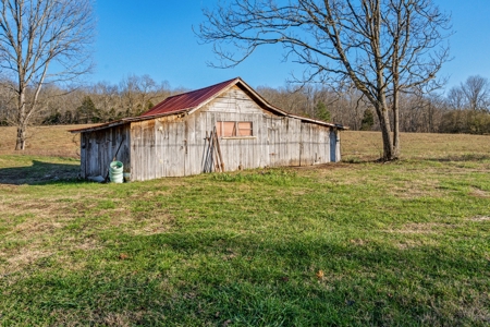 Charming Newly Renovated Ranch on 21.38 AC in Lyles TN - image 47