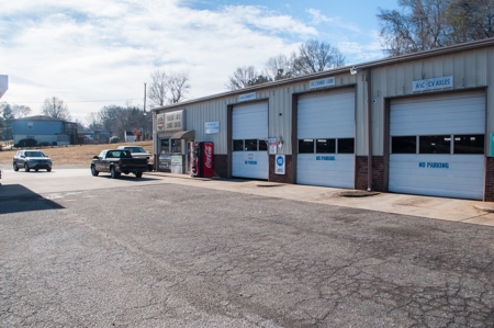 For Sale: Income-Producing Garage/Warehouse on 1.12+/- Acres - image 9