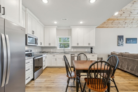 Country Home for Sale in Lawrenceburg, Tennessee - image 20
