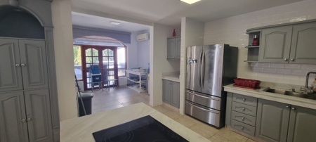 Spacious 6-Bedroom Villa with Private Pool In Playa Blanca - image 7