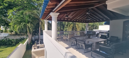 Spacious 6-Bedroom Villa with Private Pool In Playa Blanca - image 42