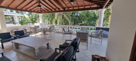 Spacious 6-Bedroom Villa with Private Pool In Playa Blanca - image 41