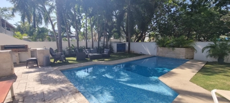 Spacious 6-Bedroom Villa with Private Pool In Playa Blanca - image 29