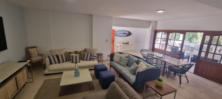 Spacious 6-Bedroom Villa with Private Pool In Playa Blanca - image 2