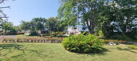 Spacious 6-Bedroom Villa with Private Pool In Playa Blanca - image 44