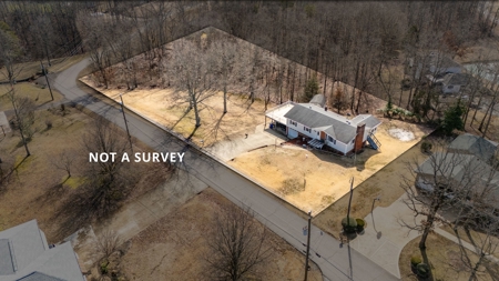 Home for Sale on Large Lot in Waynesboro, TN - image 39