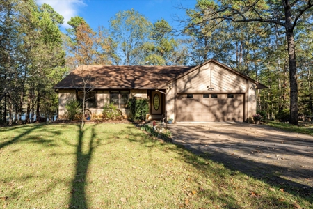 Spacious Country Home Located on Simpson Lake in Cass County - image 3