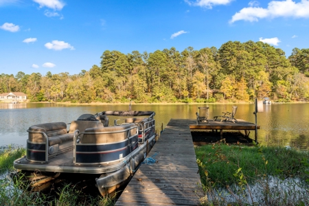 Spacious Country Home Located on Simpson Lake in Cass County - image 5