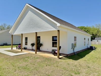Hartford Alabama New Construction Home for Sale - image 20