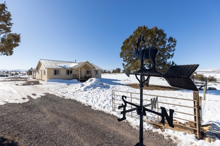 Eastern Oregon Juniper Butte Estate - image 32