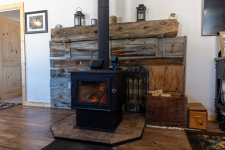 Eastern Oregon Juniper Butte Estate - image 17
