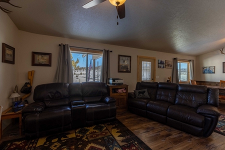 Eastern Oregon Juniper Butte Estate - image 13