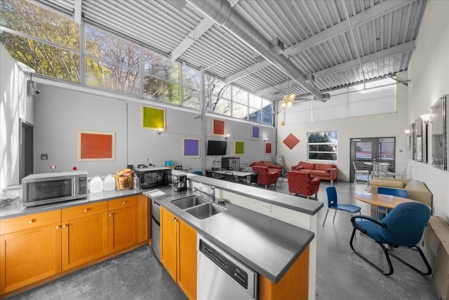 City Life Condo in Atlanta GA - image 30